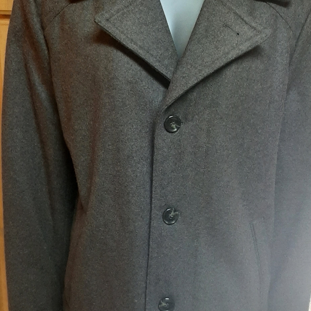 Towne By London Fog Mens Wool Short Over Coat.
